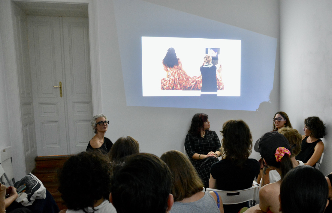 Performing Critique with Lisa Großkopf, Patrícia J. Reis, and Mehrta Shirzadian