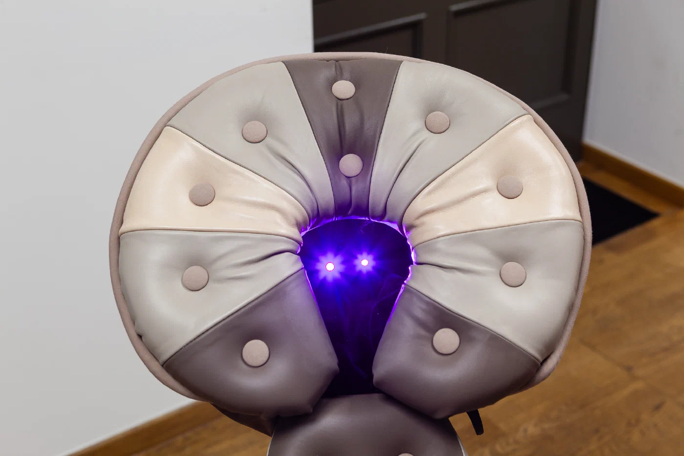 Massage Chairs Love series — image 28